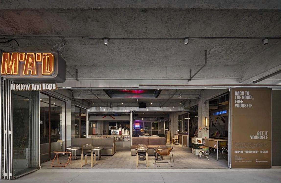 工業(yè)風(fēng)酒吧裝修效果圖，粗獷又精致！